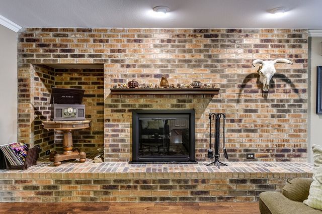 3821 Devonaire Drive, Fort Worth, TX 76008