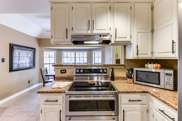 3821 Devonaire Drive, Fort Worth, TX 76008