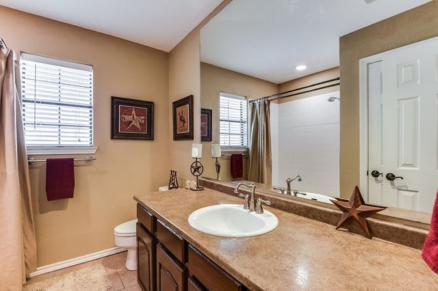 3821 Devonaire Drive, Fort Worth, TX 76008