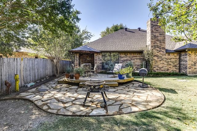 3821 Devonaire Drive, Fort Worth, TX 76008