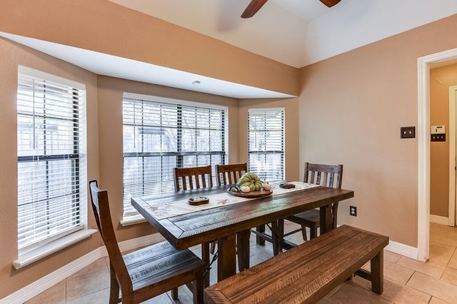 3821 Devonaire Drive, Fort Worth, TX 76008