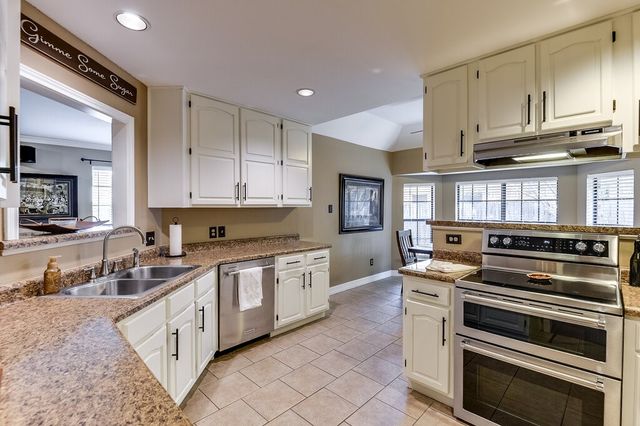 3821 Devonaire Drive, Fort Worth, TX 76008