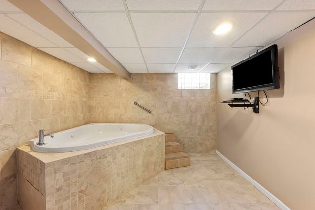 283 W 10th Street, Chicago Heights, IL 60411