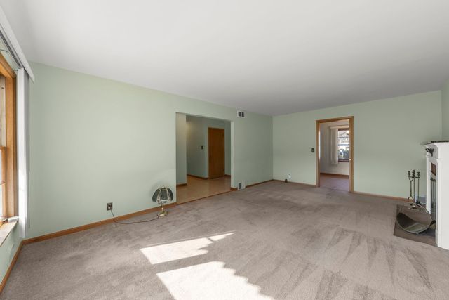 283 W 10th Street, Chicago Heights, IL 60411