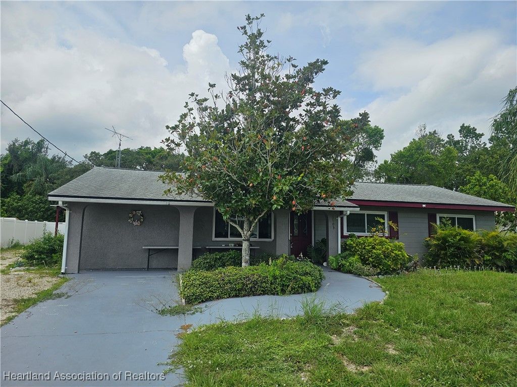 1103 Bellevue Avenue, Sebring, FL 33870