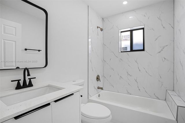 10362 SW 180th St 3, Miami, FL 33157