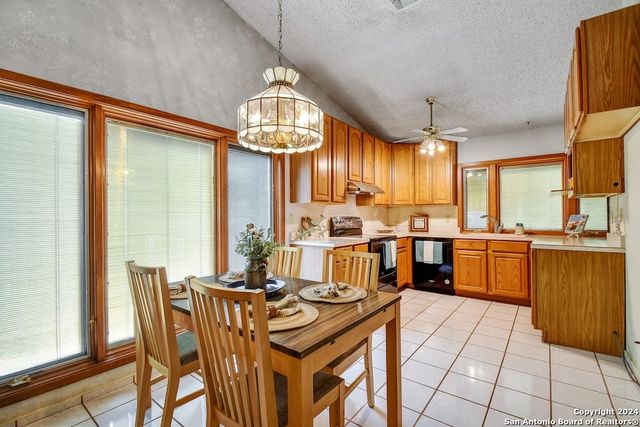 12331 CONSTITUTION ST, San Antonio, TX 78233