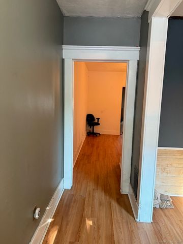 30 Ellsworth Avenue, New Haven, CT 06511