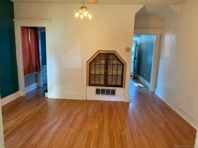 30 Ellsworth Avenue, New Haven, CT 06511