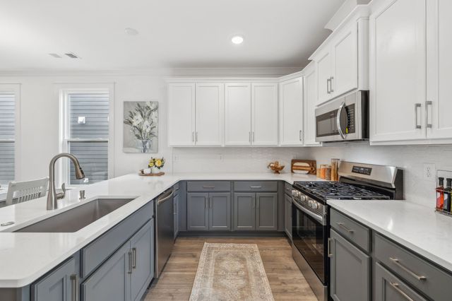 835 Sugarbush Ln, Spring Hill, TN 37174