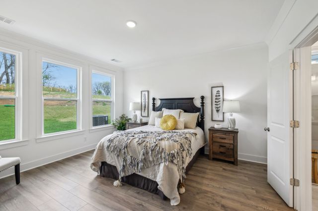 835 Sugarbush Ln, Spring Hill, TN 37174