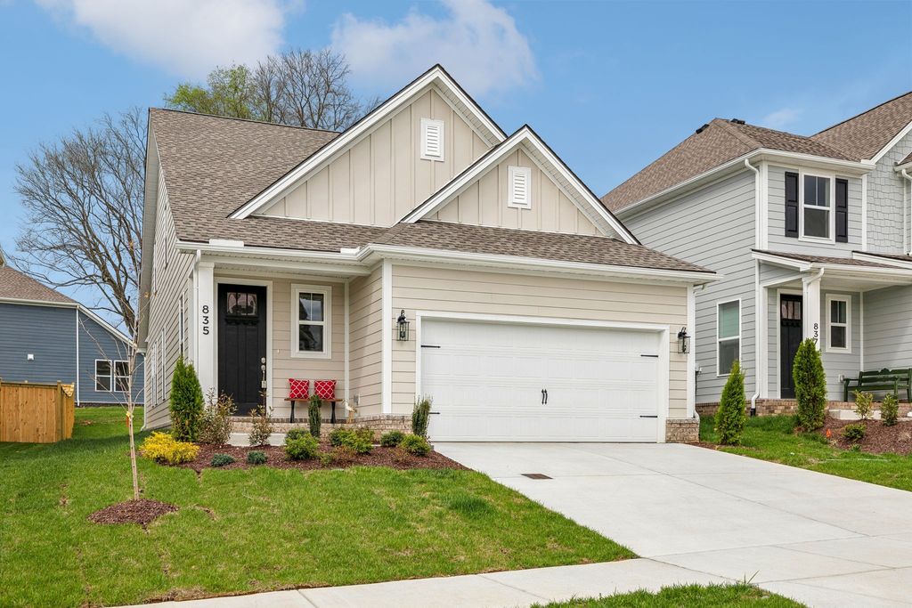 835 Sugarbush Ln, Spring Hill, TN 37174