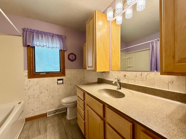 7590 NW 16th Street, Ankeny, IA 50023