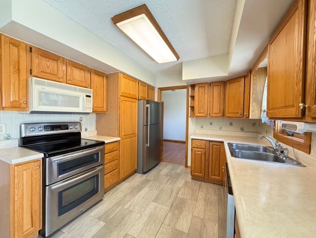7590 NW 16th Street, Ankeny, IA 50023