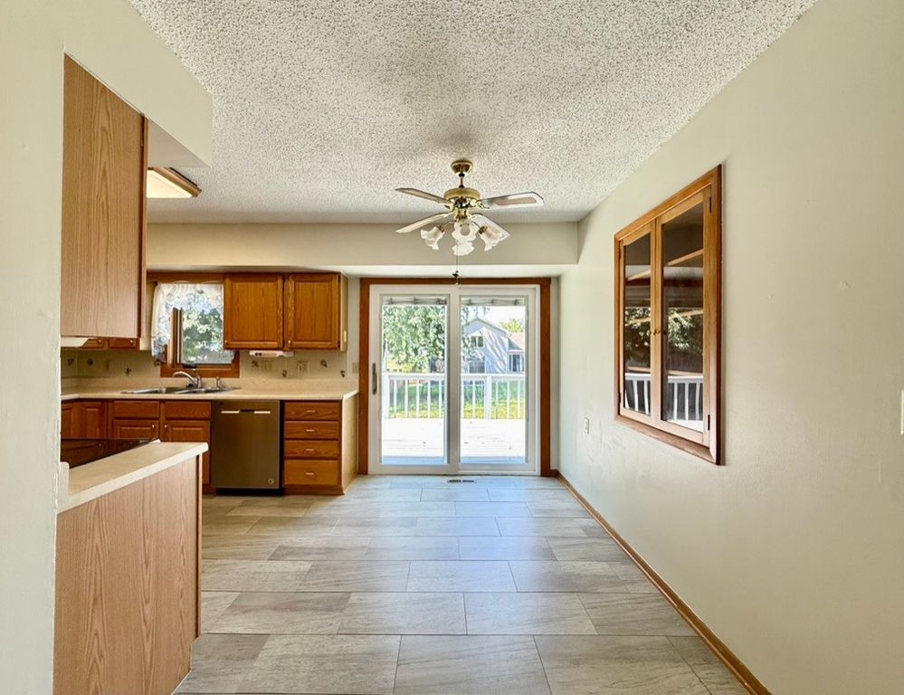 7590 NW 16th Street, Ankeny, IA 50023