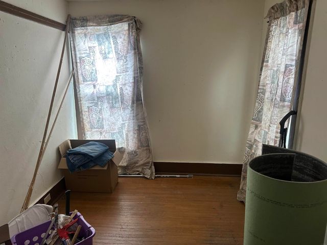 215 1st Ave NE, Oelwein, IA 50662