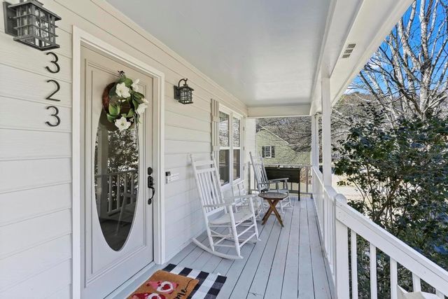 323 West Lane, Woodstock, GA 30188