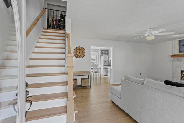 323 West Lane, Woodstock, GA 30188