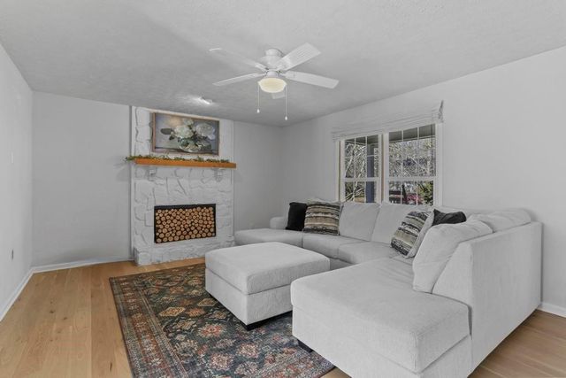 323 West Lane, Woodstock, GA 30188