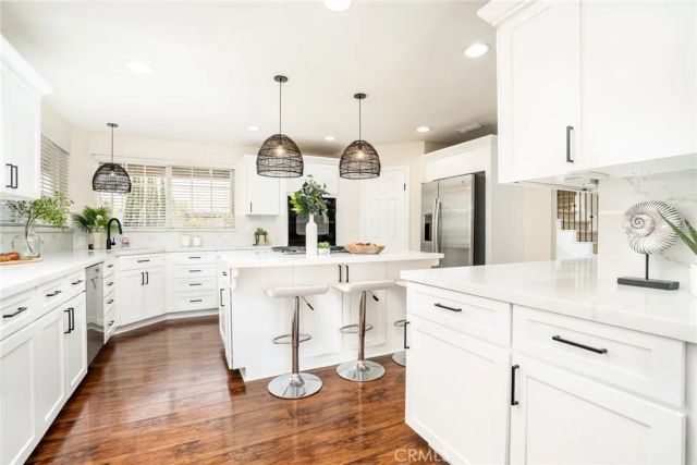 6561 Sabbicas Circle, Huntington Beach, CA 92647