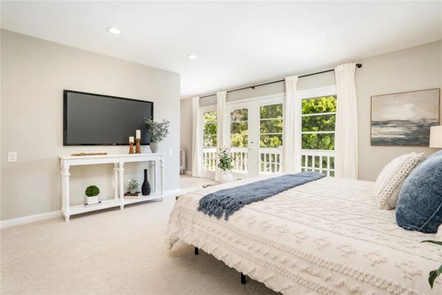 6561 Sabbicas Circle, Huntington Beach, CA 92647