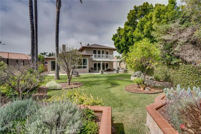 6561 Sabbicas Circle, Huntington Beach, CA 92647