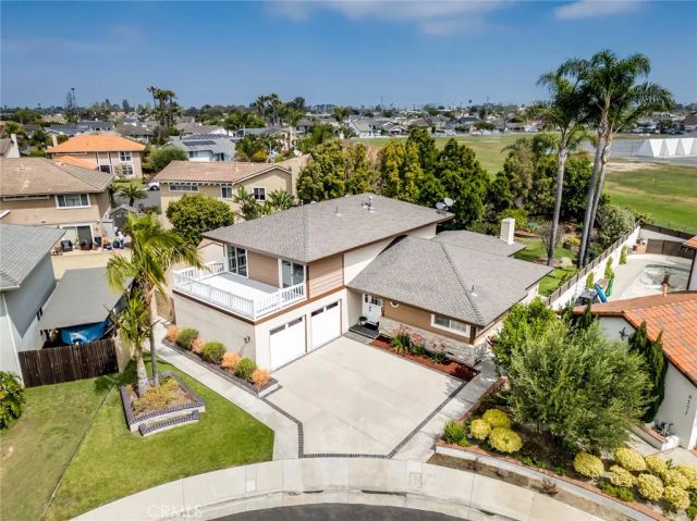 6561 Sabbicas Circle, Huntington Beach, CA 92647