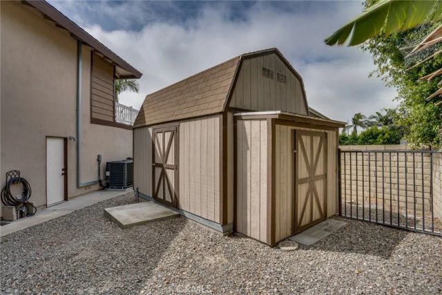 6561 Sabbicas Circle, Huntington Beach, CA 92647