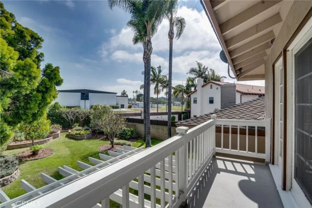 6561 Sabbicas Circle, Huntington Beach, CA 92647