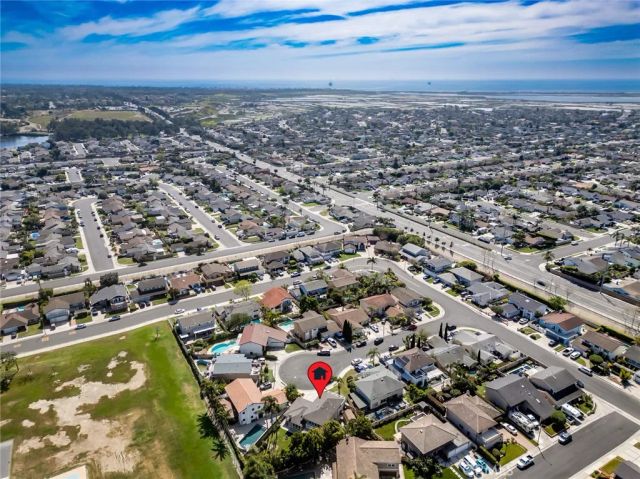 6561 Sabbicas Circle, Huntington Beach, CA 92647