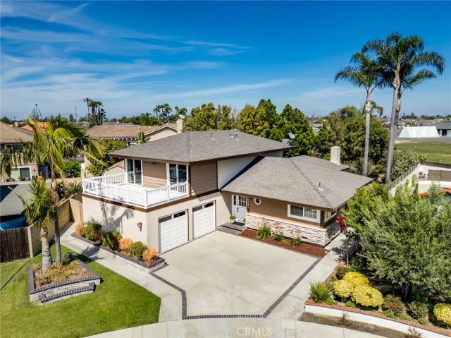 6561 Sabbicas Circle, Huntington Beach, CA 92647