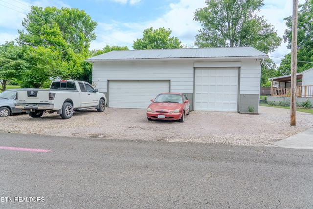 213 Colonial Drive, Knoxville, TN 37920