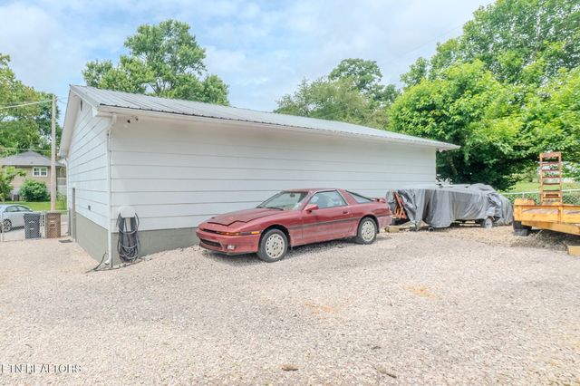 213 Colonial Drive, Knoxville, TN 37920