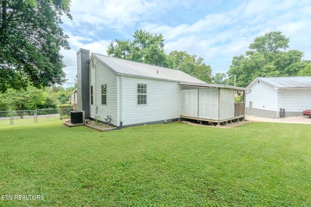 213 Colonial Drive, Knoxville, TN 37920