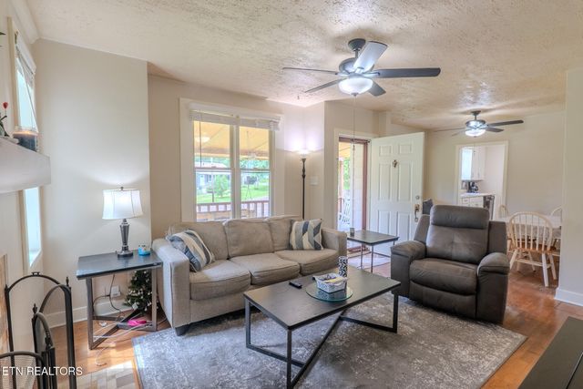 213 Colonial Drive, Knoxville, TN 37920