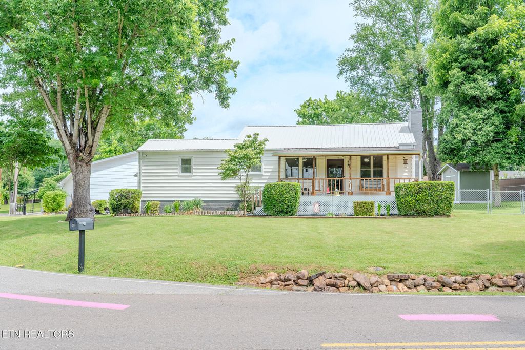 213 Colonial Drive, Knoxville, TN 37920