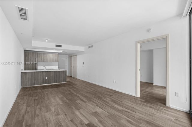 801 S Miami Avenue 2002, Miami, FL 33130
