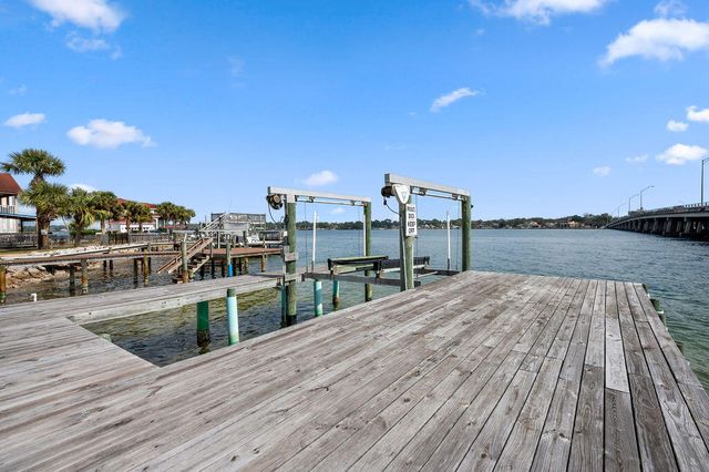 901 Lighthouse Road, Fort Walton Beach, FL 32547