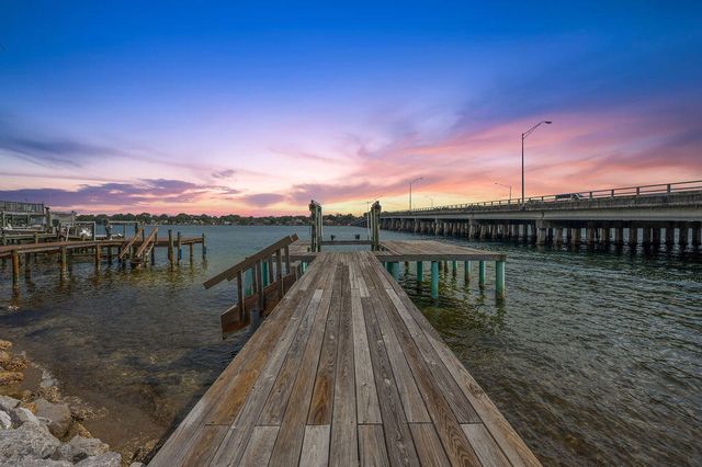 901 Lighthouse Road, Fort Walton Beach, FL 32547