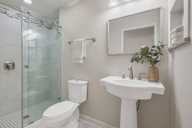 901 Lighthouse Road, Fort Walton Beach, FL 32547