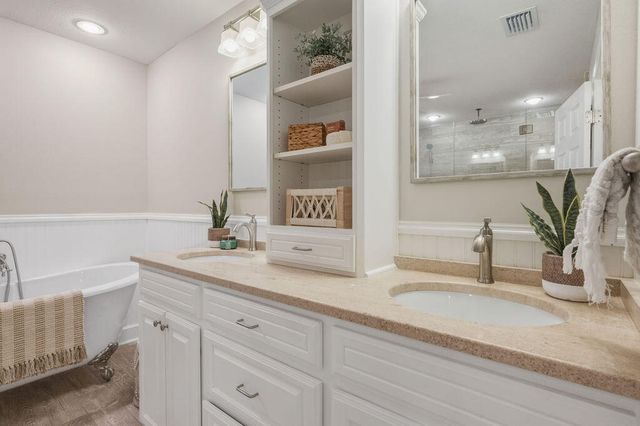 901 Lighthouse Road, Fort Walton Beach, FL 32547