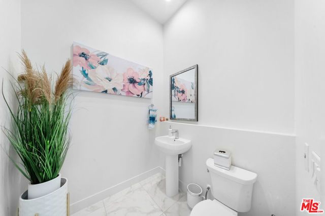 20422 W Birmingham Way, Porter Ranch (los Angeles), CA 91326