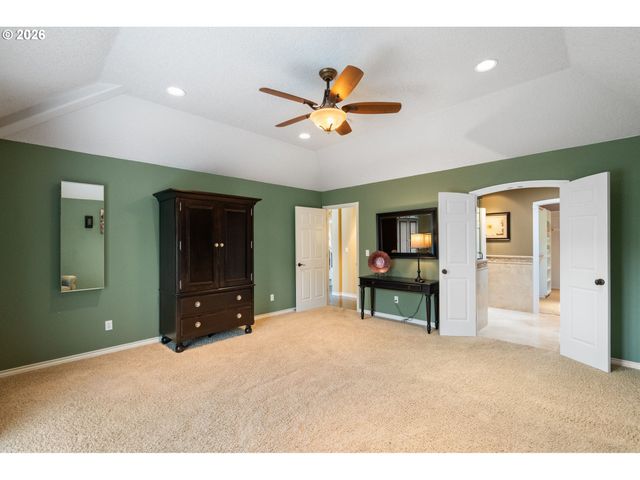 2809 Se MYRTLEWOOD Way, Gresham, OR 97080