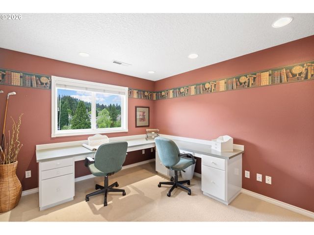 2809 Se MYRTLEWOOD Way, Gresham, OR 97080