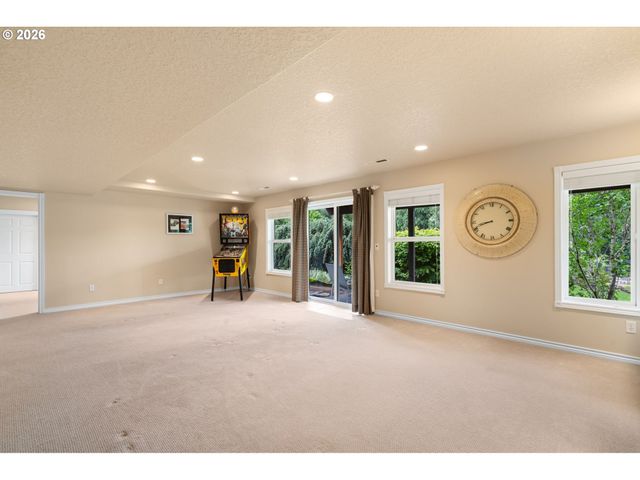 2809 Se MYRTLEWOOD Way, Gresham, OR 97080