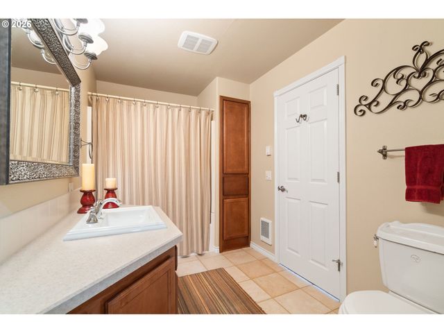 2809 Se MYRTLEWOOD Way, Gresham, OR 97080