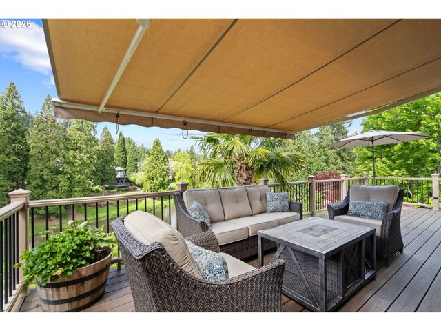 2809 Se MYRTLEWOOD Way, Gresham, OR 97080