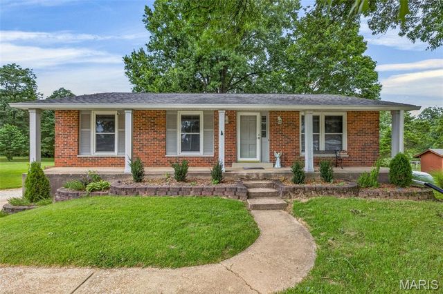 1139 Vicksburg Drive, Festus, MO 63028