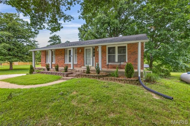 1139 Vicksburg Drive, Festus, MO 63028