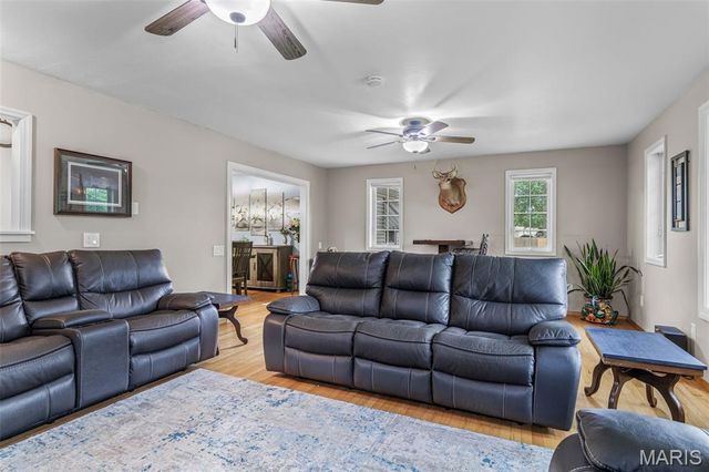 1139 Vicksburg Drive, Festus, MO 63028